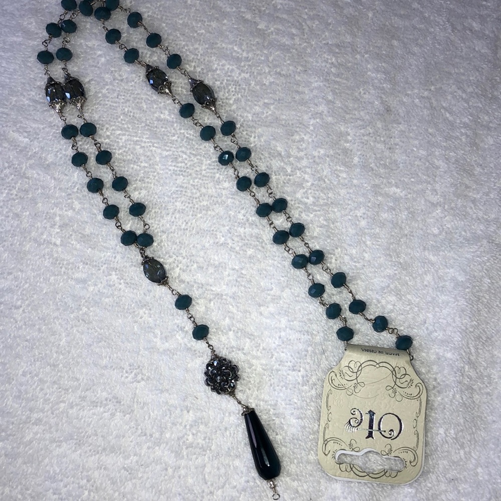 NWT blue multi beaded necklace 20 inches long